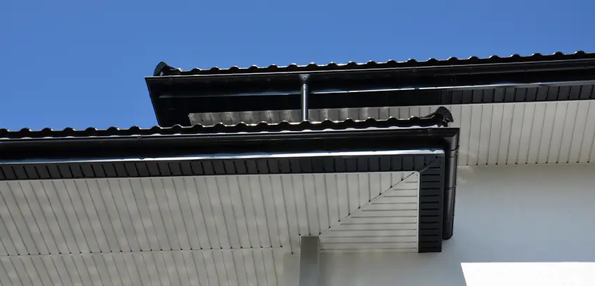 Roof Overhang Repair in Janesville
