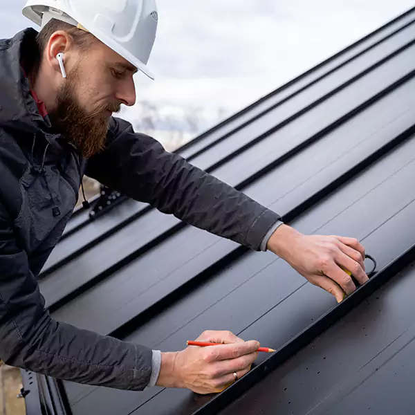 Why Janesville Property Owners Choose Janesville Roofing Pro for Tin Roof Repair service?